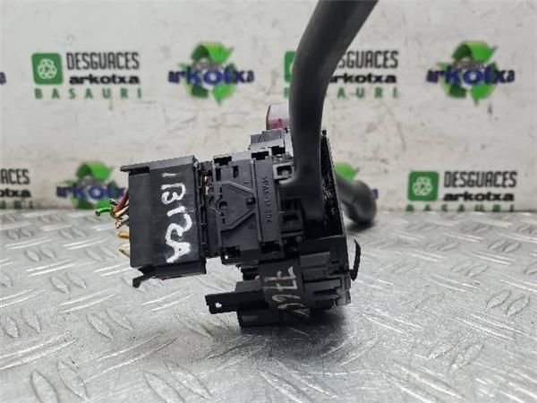 MANDO MULTIFUNCION Seat Ibiza 1.9 D II (6K) 64CV (1993-2002) (47 KW) - 19164 / 1Y