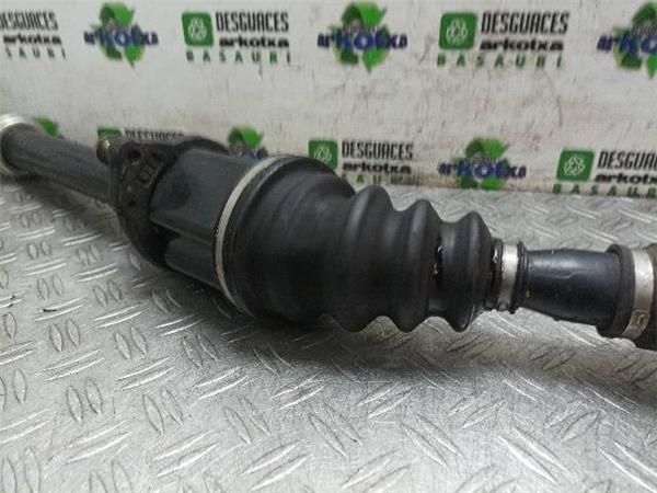 TRANSMISION DEL. DCHA. Toyota Corolla 2.0 D10 VERSO (R10/11) 116CV (04-09) (85 KW) - 19215 / 1CDFTV