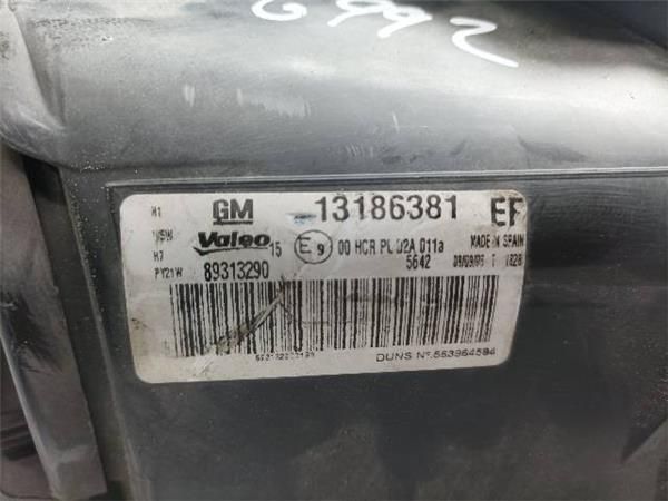 FARO DEL. IZDO. Opel Corsa 1.3 CDTI D 75CV (55 KW) - 19699 / Z13DTJ