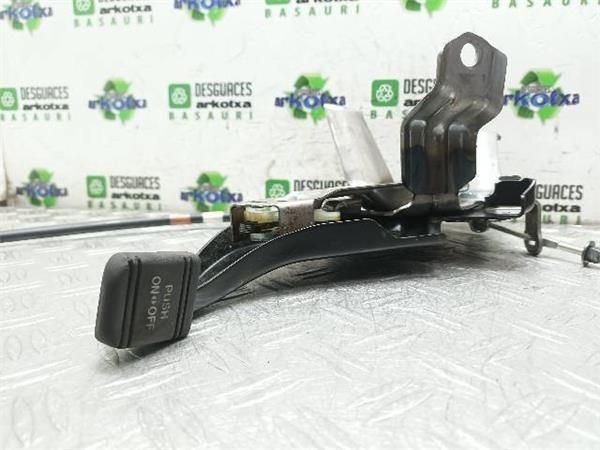 PALANCA FRENO DE MANO Toyota Prius 1.8  PLUS (ZVW40) (73 KW) - 19840 / 2ZR